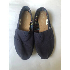 TOMS Women’s Canvas Slip-on flat shoes Size 8